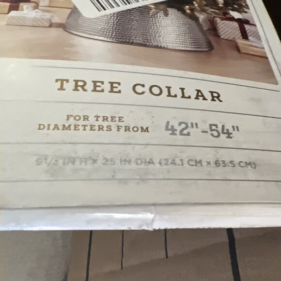 Wondershop Hammered Metal Christmas Tree Collar Silver -for 42”- 54” Tree - Picture 5 of 5